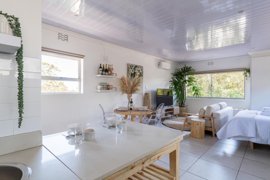 To Let 0 Bedroom Property for Rent in Green Point Western Cape